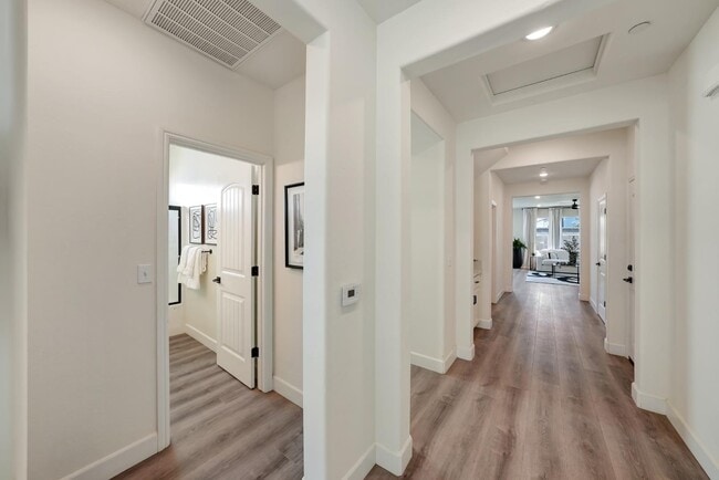 Building Photo - 2151 W Solo Wy