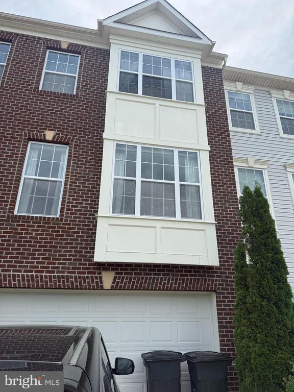 Building Photo - 6764 Green Mill Way