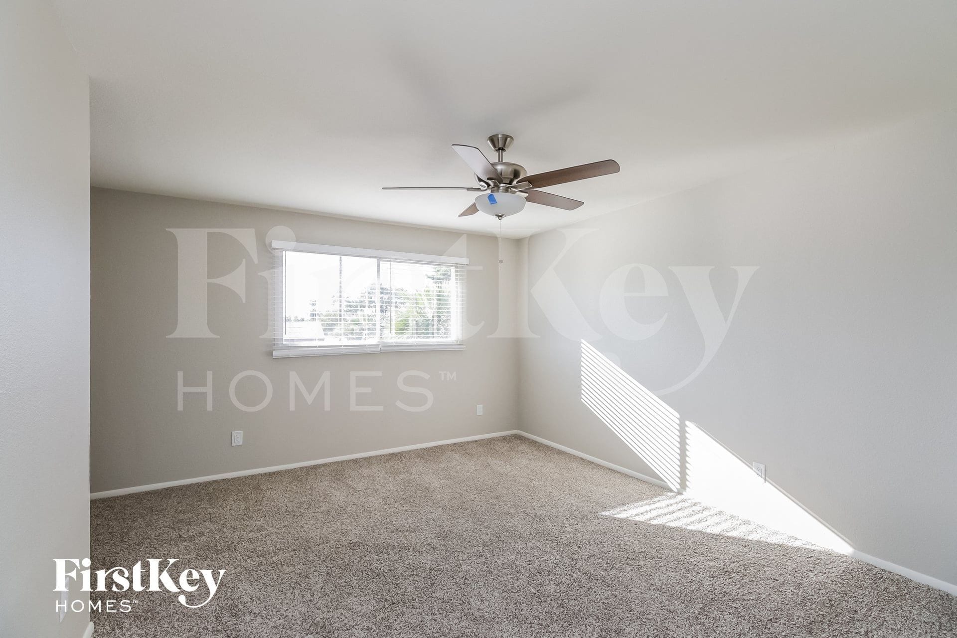 Building Photo - 4647 W Keim Dr