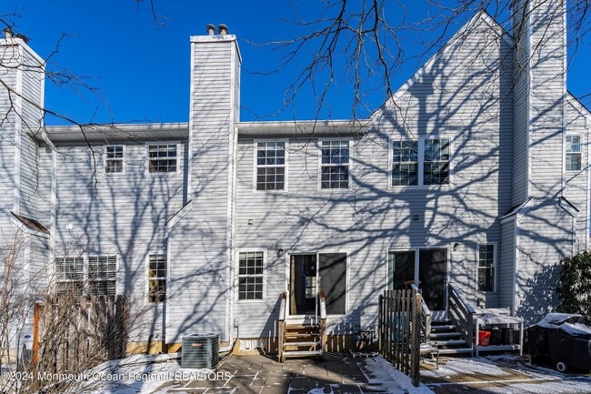 Building Photo - 707 Hatchery Ct
