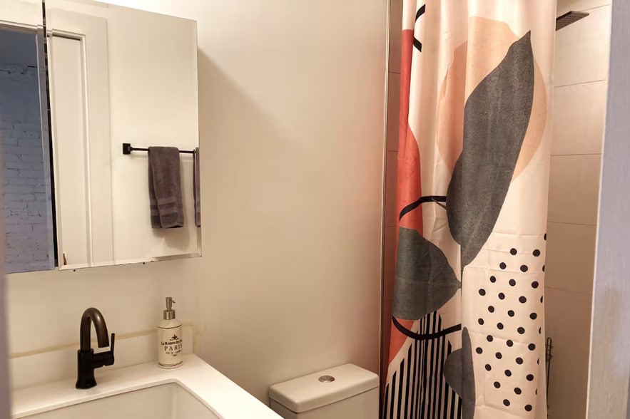 Building Photo - 1107 6th St NE