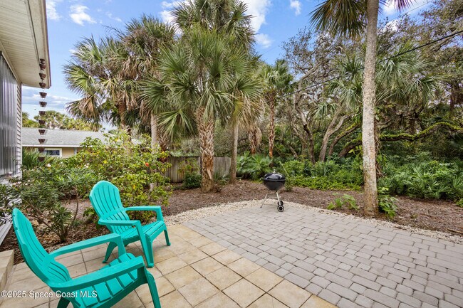 Building Photo - 225 Pelican Dr