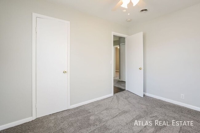 Building Photo - 4809 NW Homestead Rd