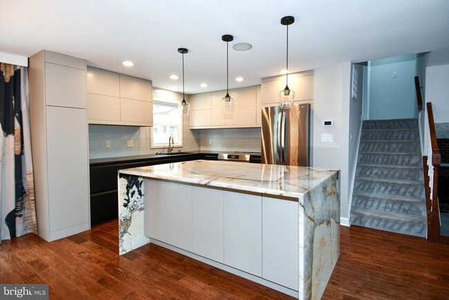 Building Photo - 8844 Mourning Dove Ct