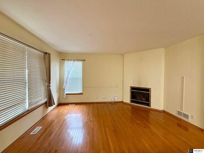 Building Photo - 7958 N 155th St