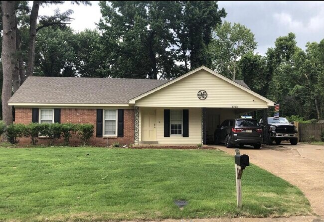Building Photo - 1728 Forrest Dr
