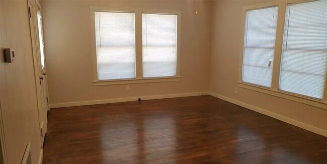 Building Photo - 2202 County Rd 1125