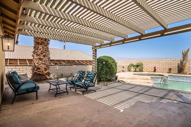 Building Photo - 41740 Jamaica Sands Dr