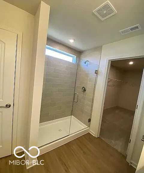 Building Photo - 4957 Oak Hl Dr