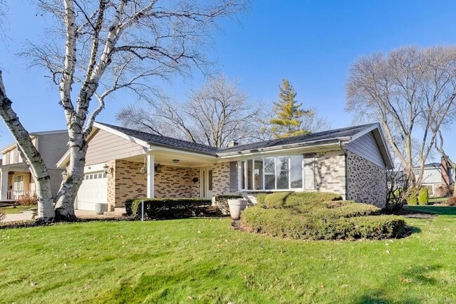 Building Photo - 2616 N Dryden Pl