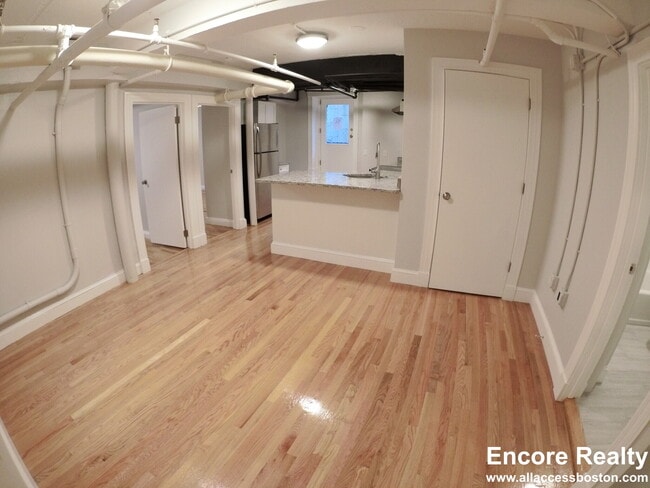 Building Photo - 1450 Commonwealth Ave