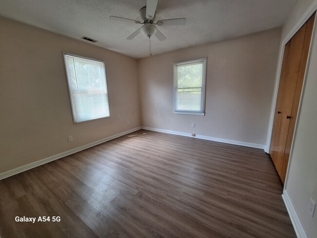 Building Photo - 142 Florida Park Rd