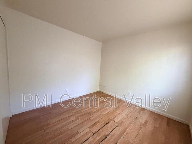 Building Photo - 6222 Porterfield Ct