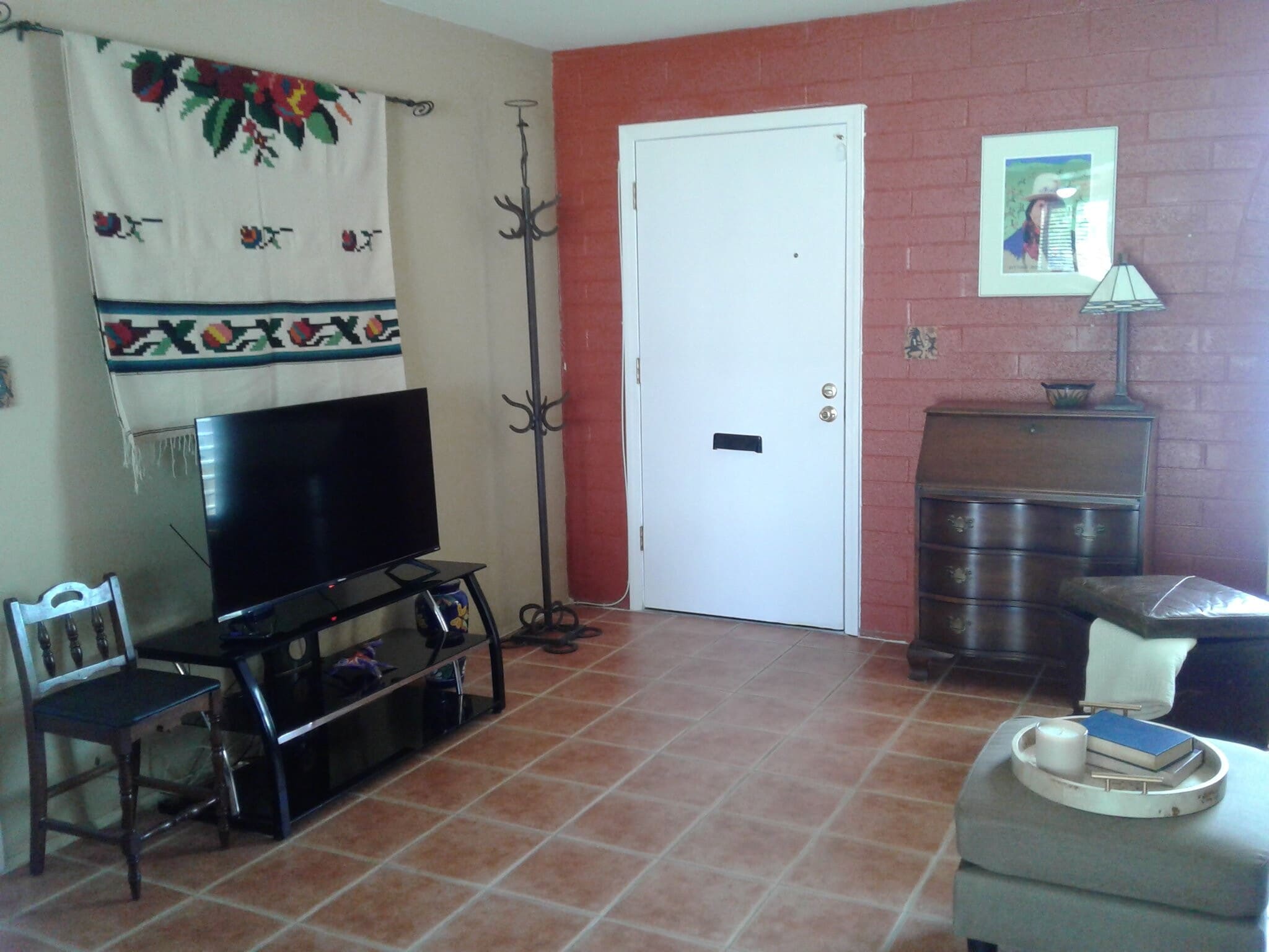 Building Photo - 386 South La Cañada Drive