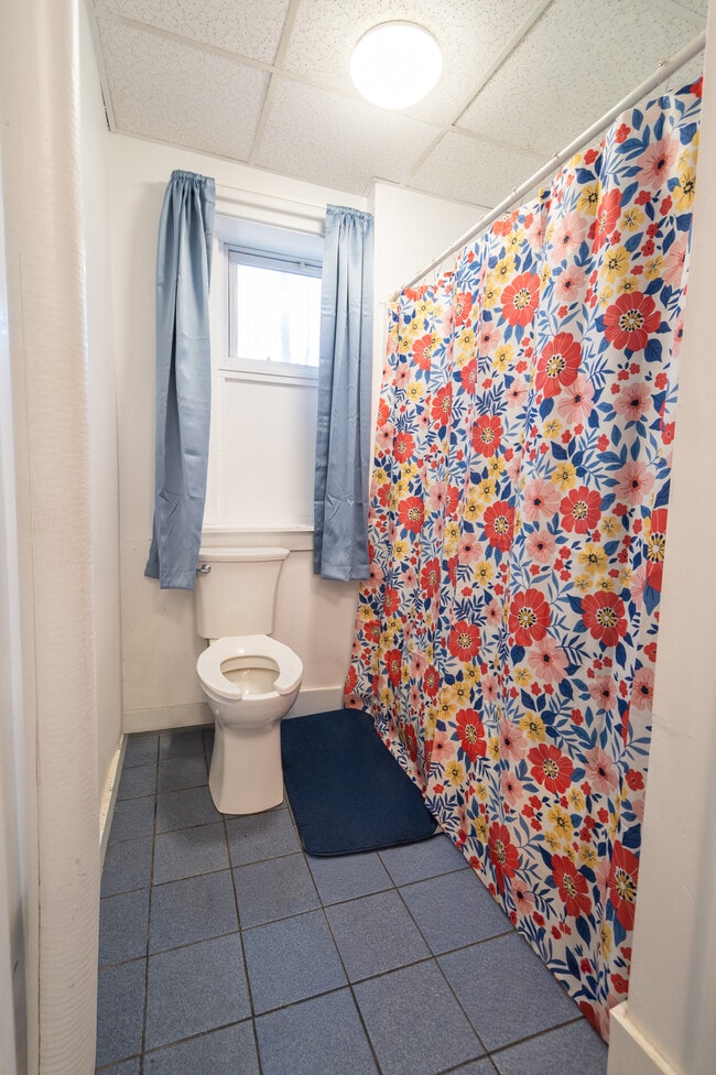 Building Photo - 376 Washington St