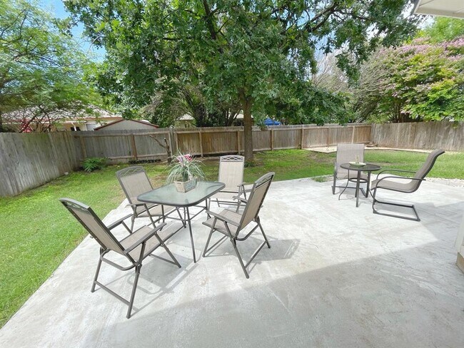 Building Photo - 1700 Zydeco Dr