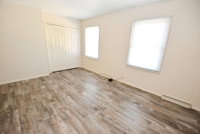 Building Photo - 3 Bedroom 1.5 Bath in North side of South Bend