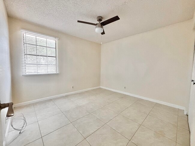 Building Photo - 3151 Leewood Terrace