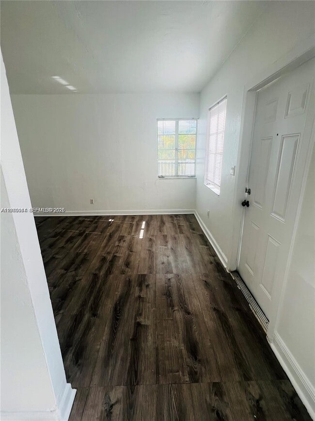 Building Photo - 840 81st St