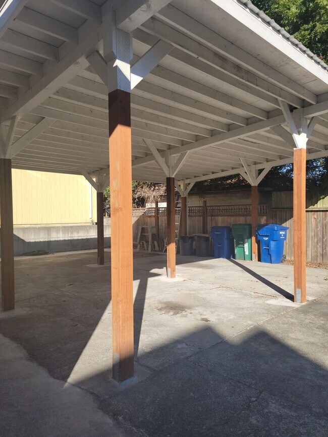 Building Photo - 7308 24th Ave NW
