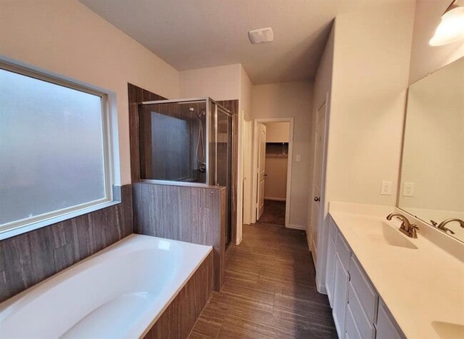 Building Photo - 14723 Garner Falls Trl