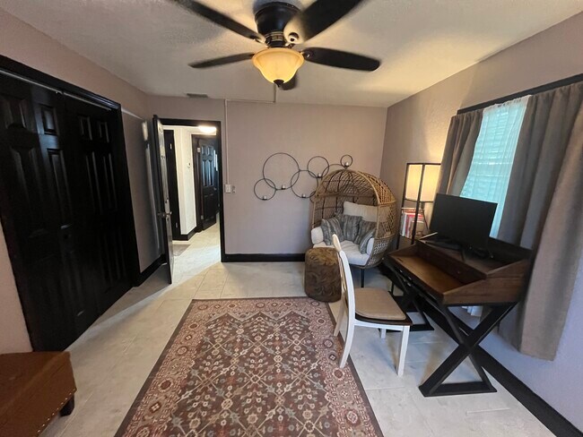 Building Photo - 1270 Riverbreeze Blvd