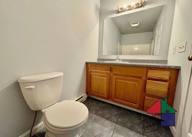 Building Photo - Gorgeous Pet Friendly Milton 3 Bedroom - Attached Garage and Patio!