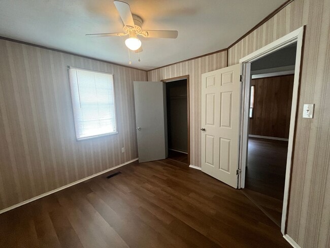 Building Photo - 3 BR. @ BATH home in the middle of Cabot