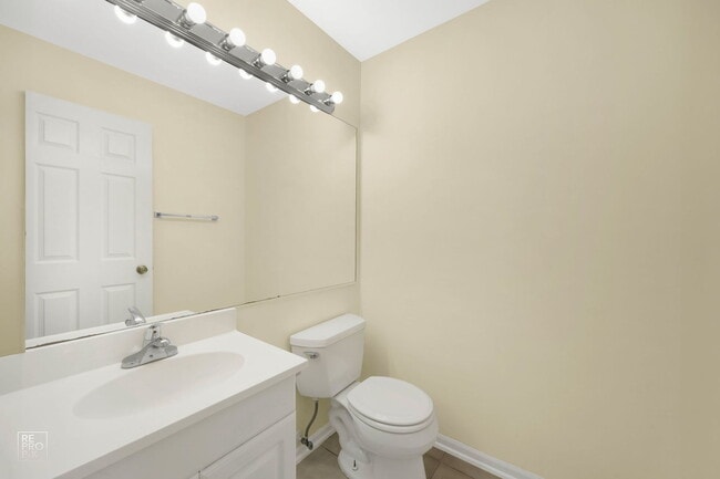 Building Photo - 1081 Courtland Dr