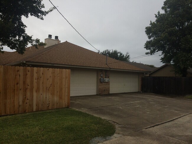 Garage - 339 Dogwood Dr