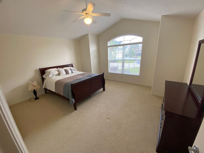 Building Photo - 6 Month or Longer Lease. Large 4 Bed + 4 1/2 Baths Home, w/Views of the Jacaranda Golf Course and...