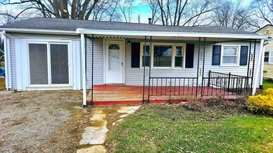 Building Photo - Welcome to this charming 2-bedroom home in Mansfield, OH.