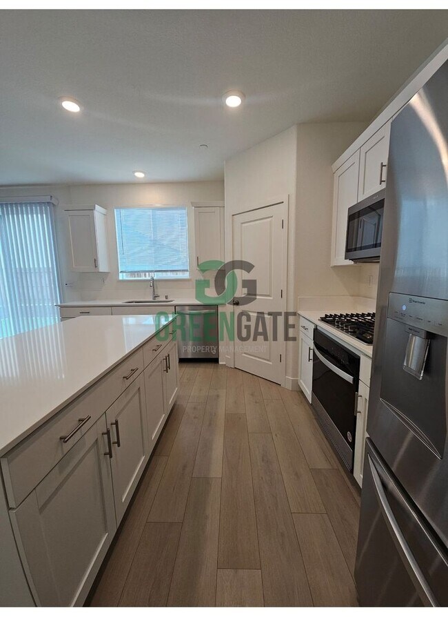 Building Photo - 3 Bedroom 2.5 Bath New Build in Lathrop! AVAILABLE NOW!!