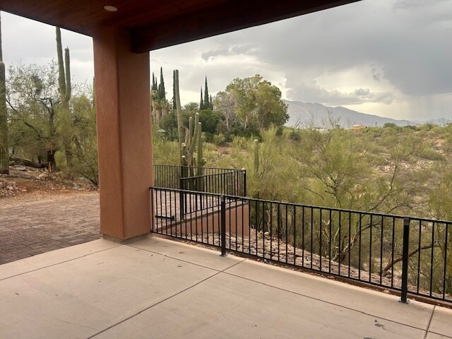 Building Photo - 5730 N Williams Dr