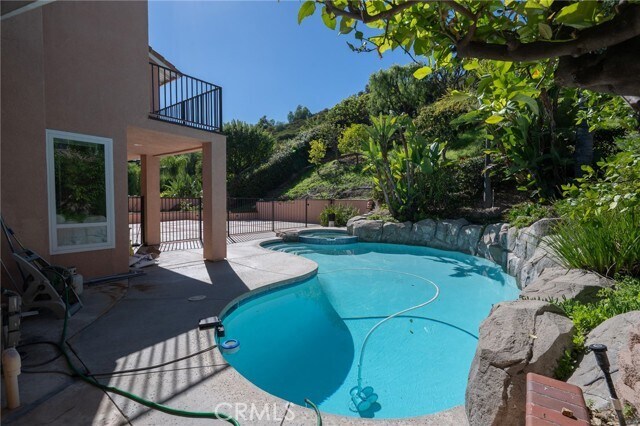 Building Photo - 19922 E Country Hollow Dr