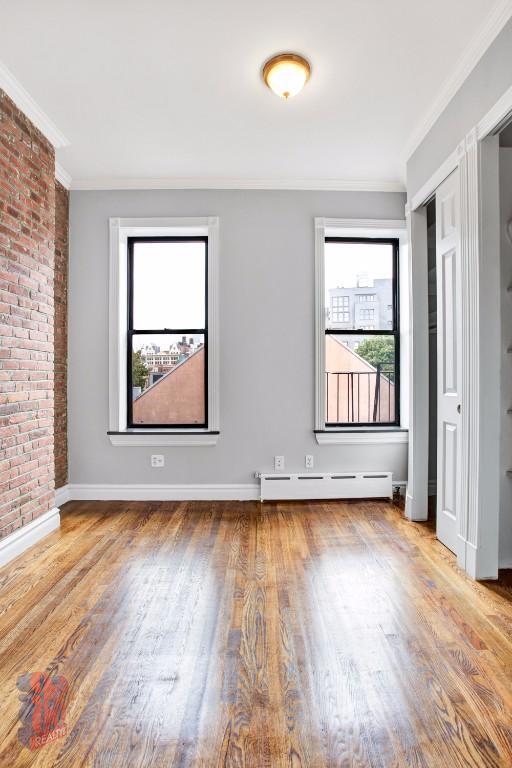 Building Photo - 250 Mott St