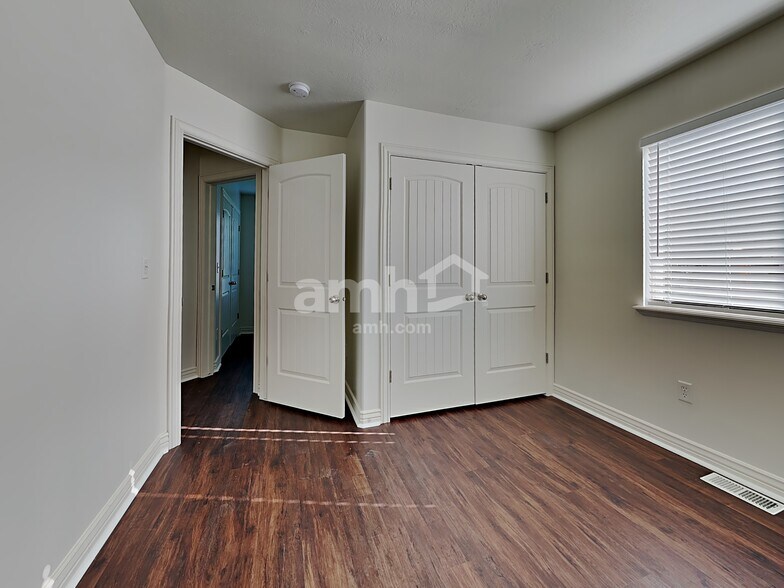 Building Photo - 3672 Nairn Dr