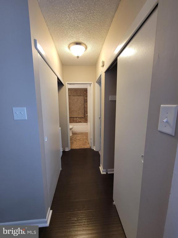 Building Photo - 411 Stiles Ave