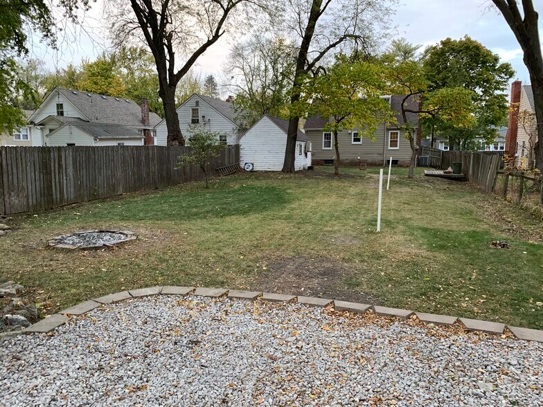 Off street parking and large backyard. - 2902 Wood Street