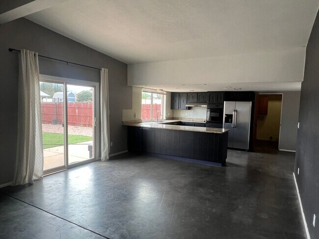 Building Photo - Room for all your toys, large and small!