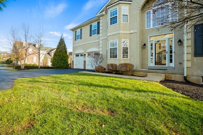 Building Photo - 2105 Eastport Way