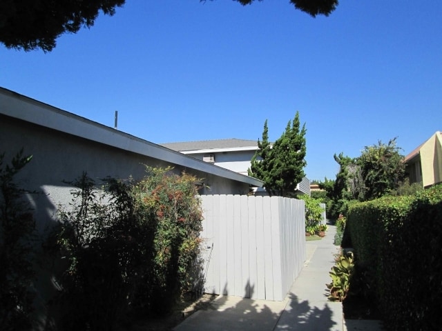 Building Photo - 3143 W Lanerose Dr
