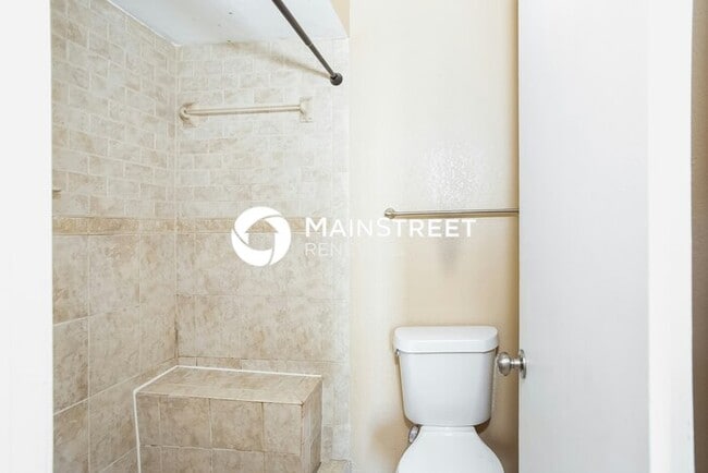 Building Photo - 3 Bedroom Pet-Friendly Home in Oklahoma City, OK with Main Street Renewal