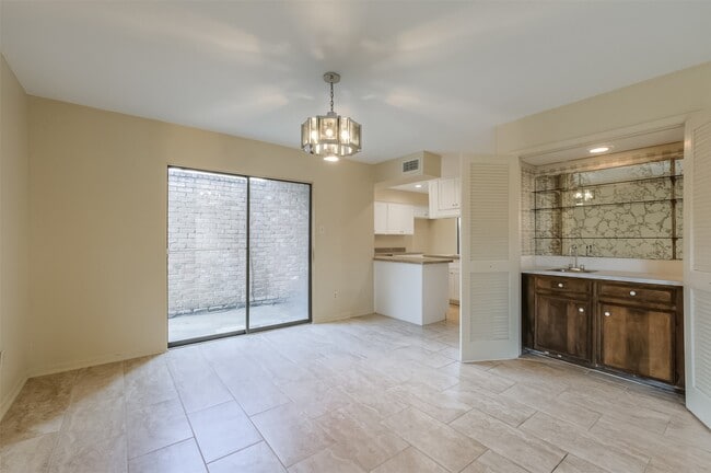 Building Photo - 514 Shady Dale Dr