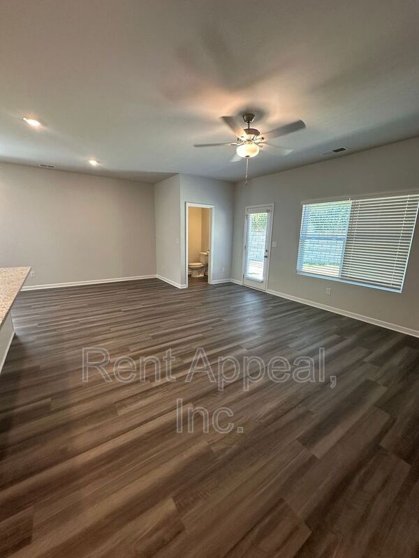 Building Photo - 383 Lanier Cir