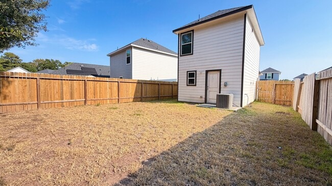 Building Photo - 16451 Jasmine Marie Pl