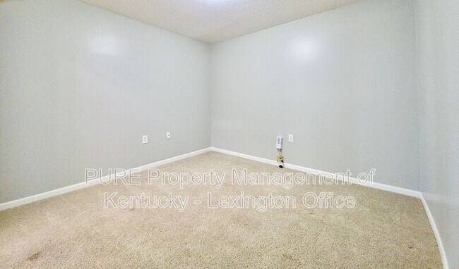 Building Photo - 2312 Remington Wy