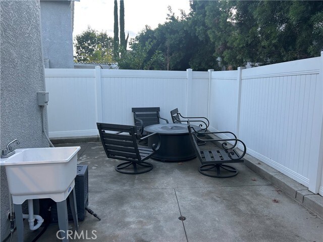 Building Photo - 19 Calotte Pl