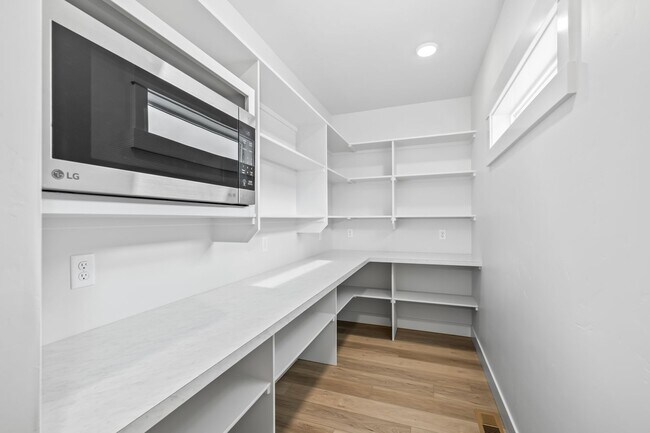 Building Photo - Stunning New Construction by Biltmore | El...
