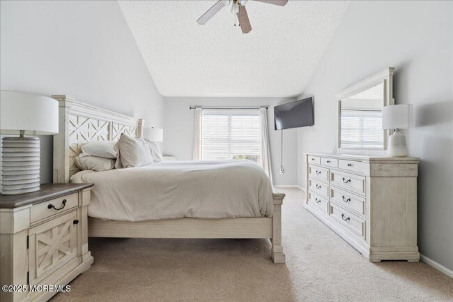 Building Photo - 26 Dover Ct